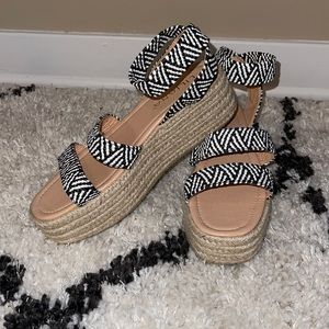 Espadrilles